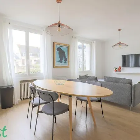 Romy's Rooms, Charming T3 Center